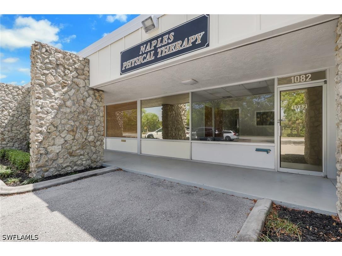 1078 1080 1082 6th Avenue N #18 19 20 Naples FL 34102 226015693 image2