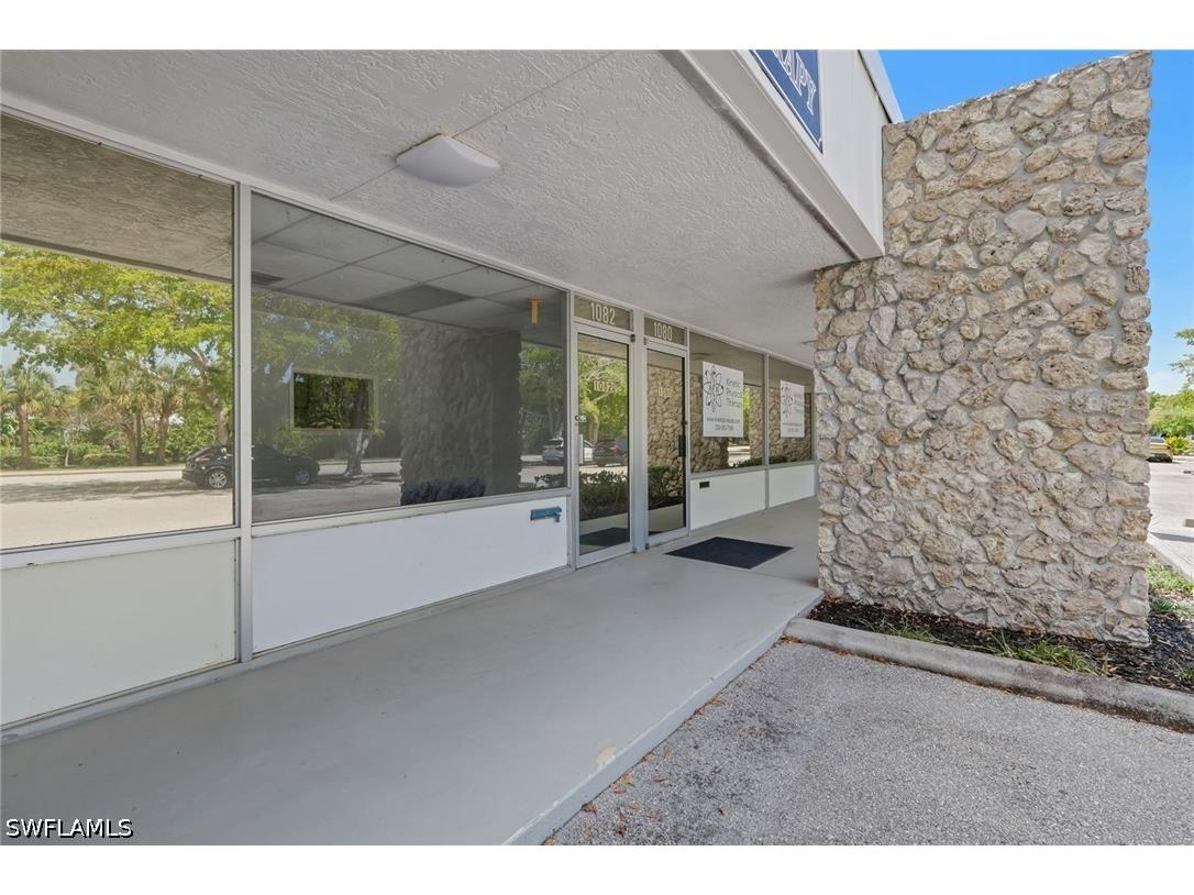 1078 1080 1082 6th Avenue N #18 19 20 Naples FL 34102 226015693 image3