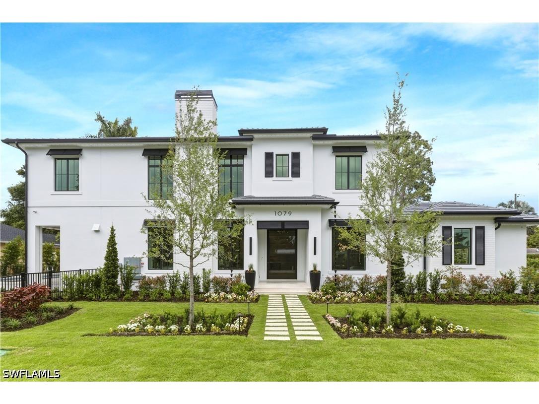 1079 Diana Avenue Naples FL 34103 226016513 image1