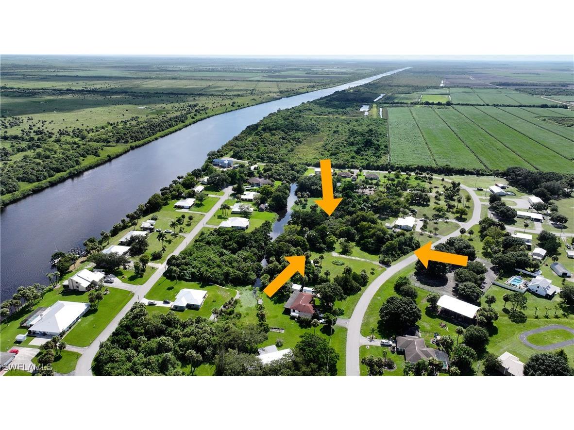 1079 Indian Mound Road Moore Haven FL 33471 224065795 image1