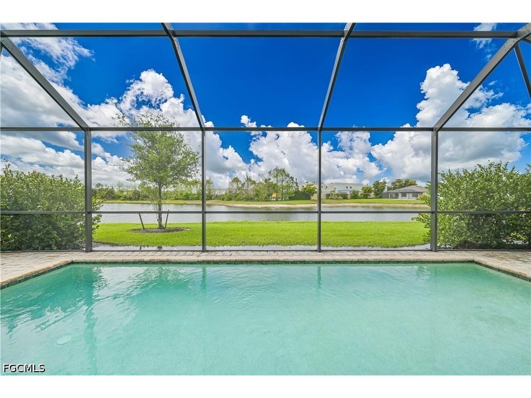 10792 Firebush Circle North Fort Myers FL 33917 2026016569 image1