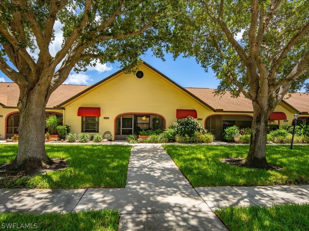 10796 Regent Circle #403 Naples FL 34109 224056808 image1
