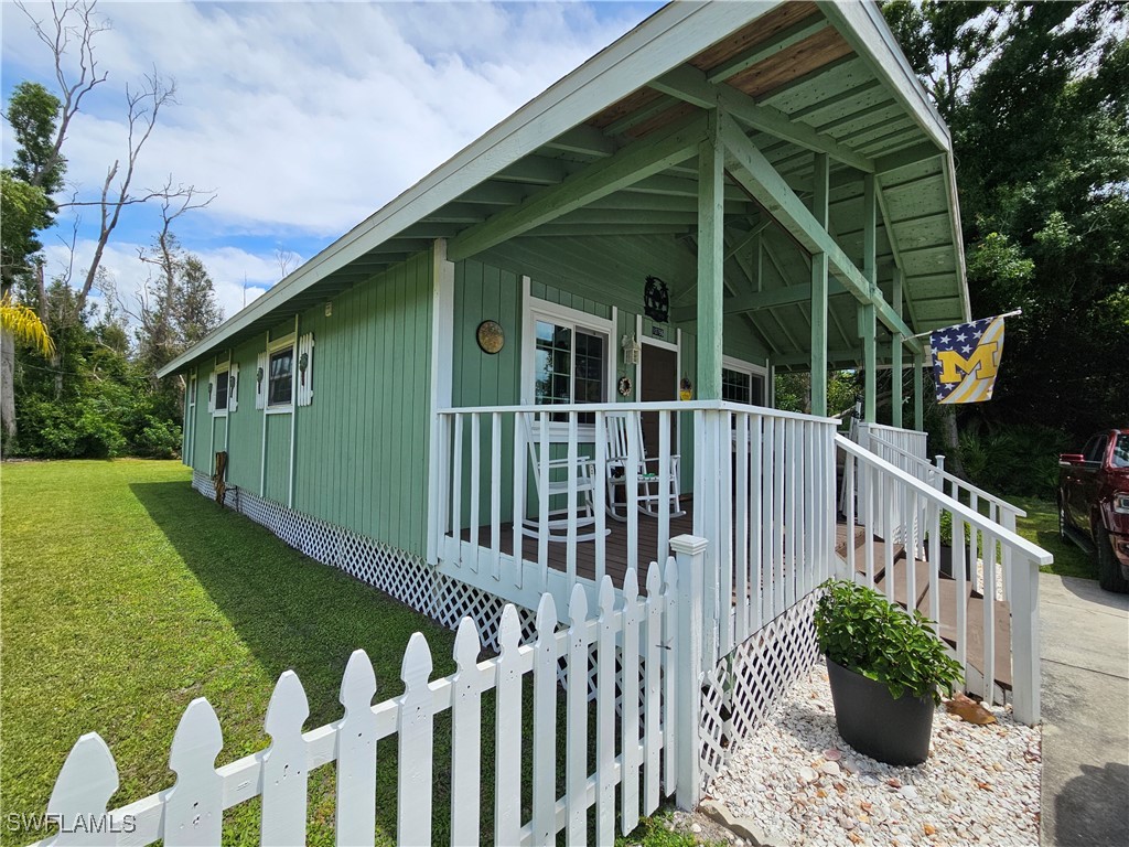 10796 Russell Road Bokeelia FL 33922 225025866 image1