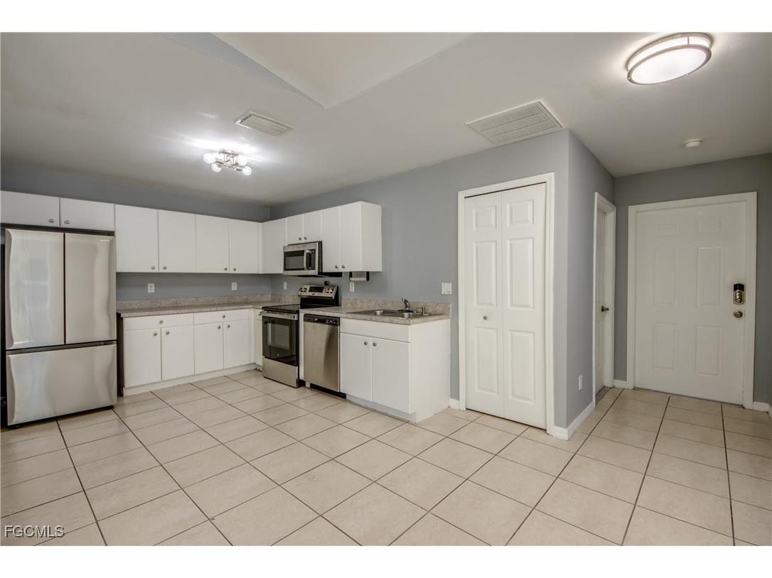 108/110 Gretchen Avenue S Lehigh Acres FL 33973 2025020582 image4