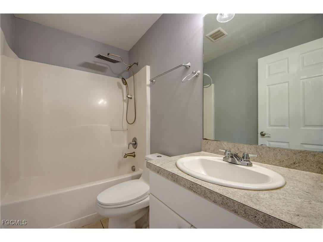 108/110 Gretchen Avenue S Lehigh Acres FL 33973 2025020582 image9