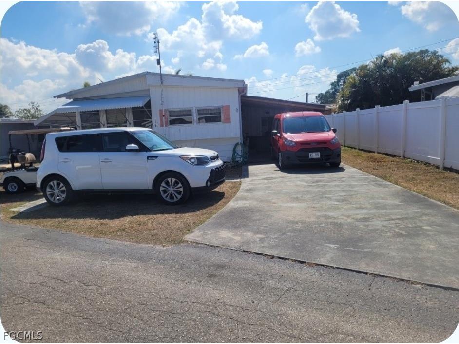 108 Coachlight Lane North Fort Myers FL 33917 2026008147 image1