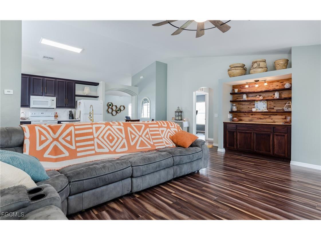 108 NW 28th Street Cape Coral FL 33993 2025017079 image11