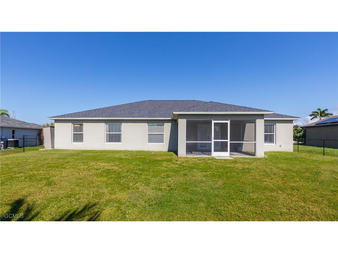 108 NW 28th Street Cape Coral FL 33993 2025017079 image23