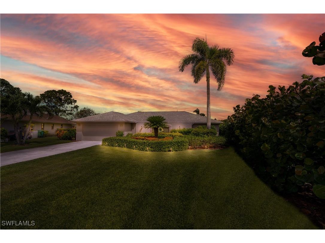 108 Payne Court Naples FL 34112 226000457 image1