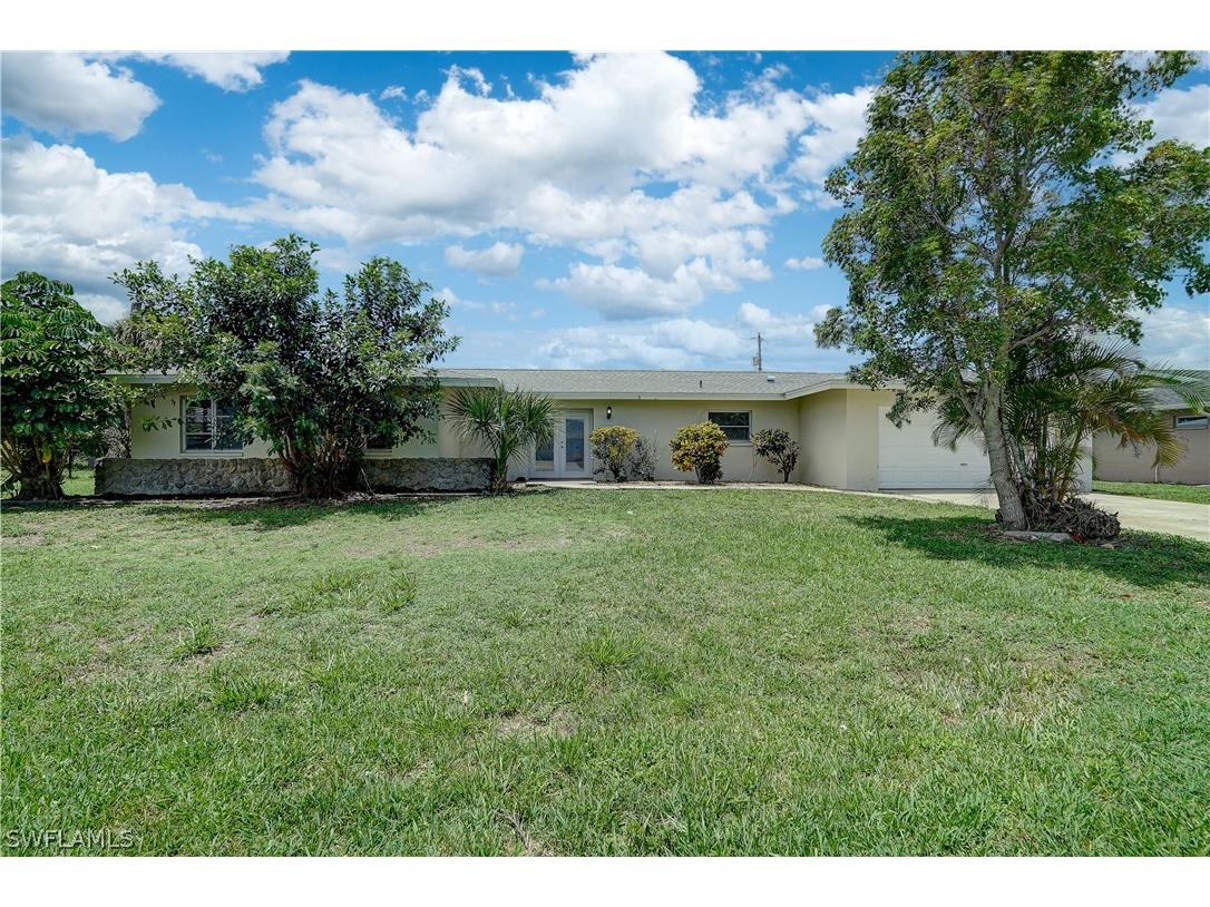 108 SE 43rd Terrace Cape Coral FL 33904 224054296 image1