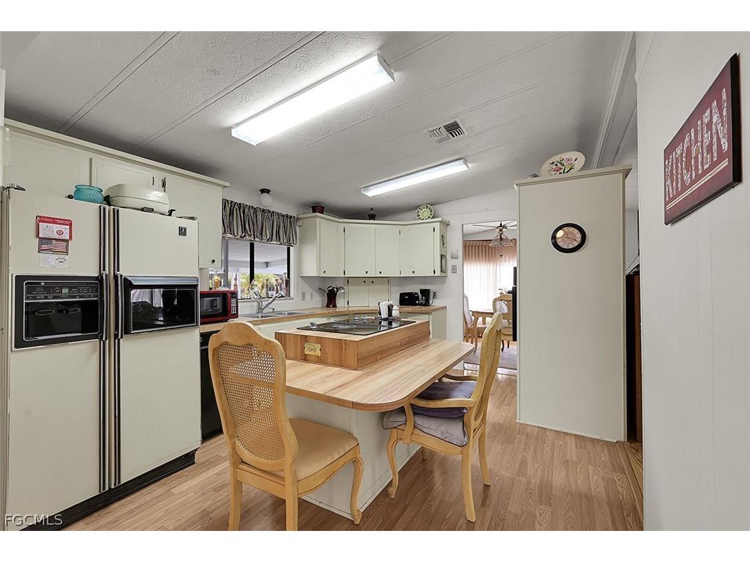 108 Snead Drive North Fort Myers FL 33903 2026003053 image8