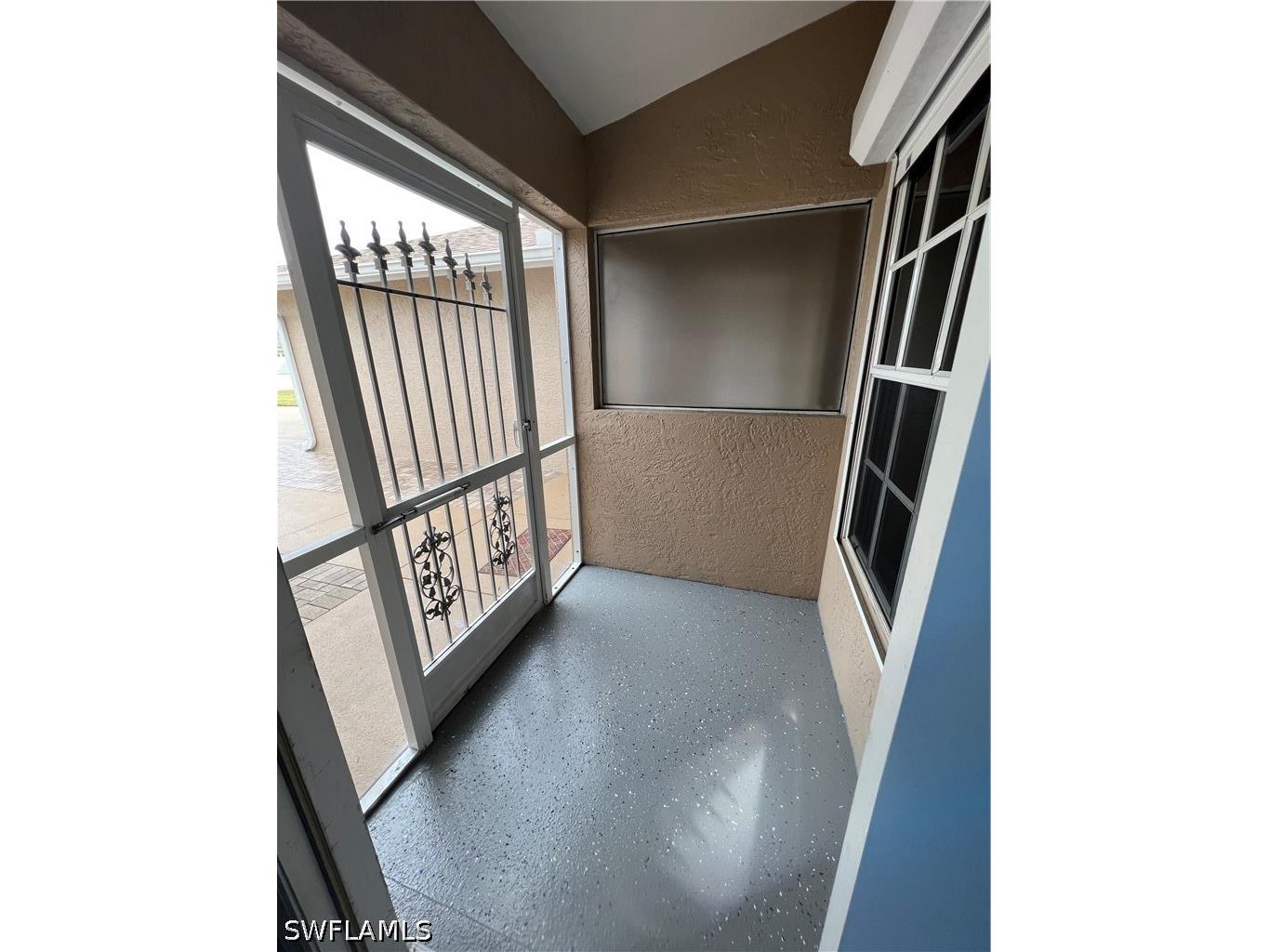 108 Tanglewood Court #131-1 Naples FL 34113 226017863 image23