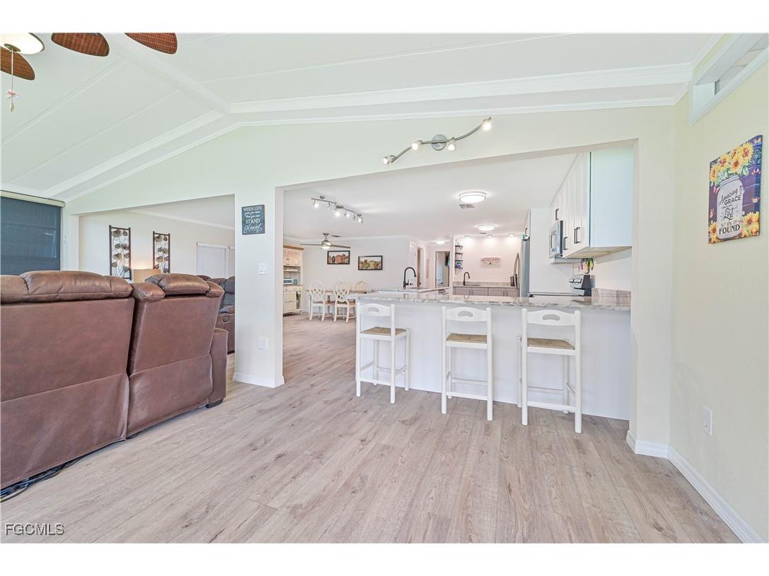 108 Windjammer Way Fort Myers FL 33908 2025011510 image16