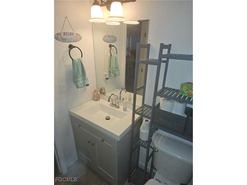 108 Windjammer Way Fort Myers FL 33908 2025011510 image19