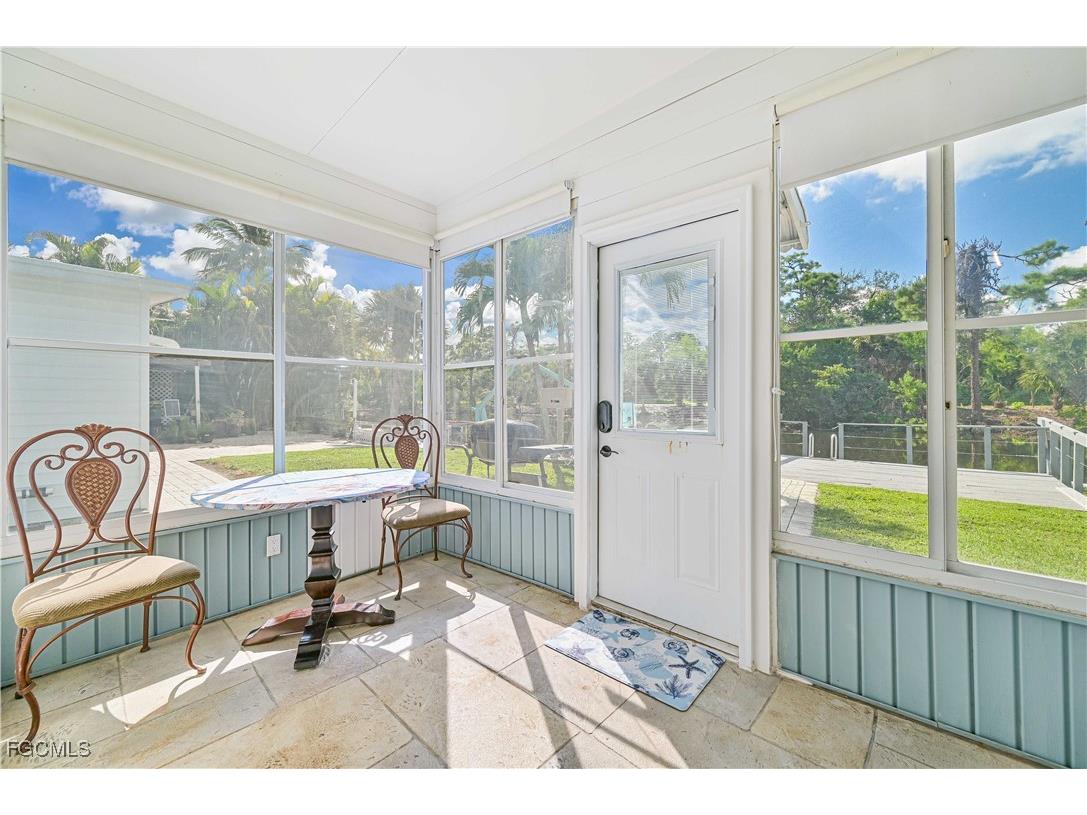 108 Windjammer Way Fort Myers FL 33908 2025011510 image8