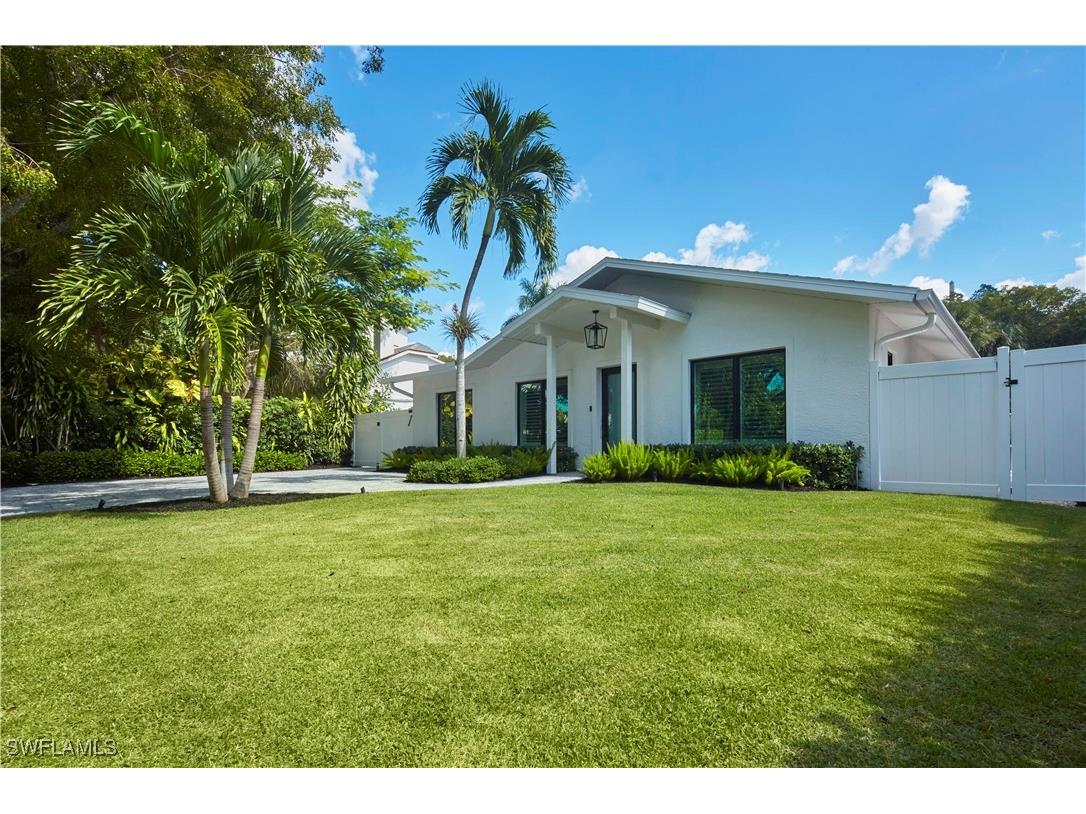 1080 13th Street N Naples FL 34102 225073347 image3