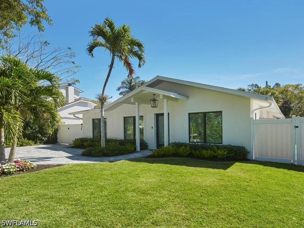 1080 13th Street N Naples FL 34102 226013877 image2