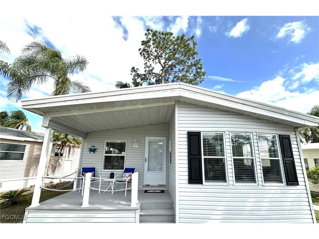 10802 Little Heron Circle Estero FL 33928 2025006488 image1