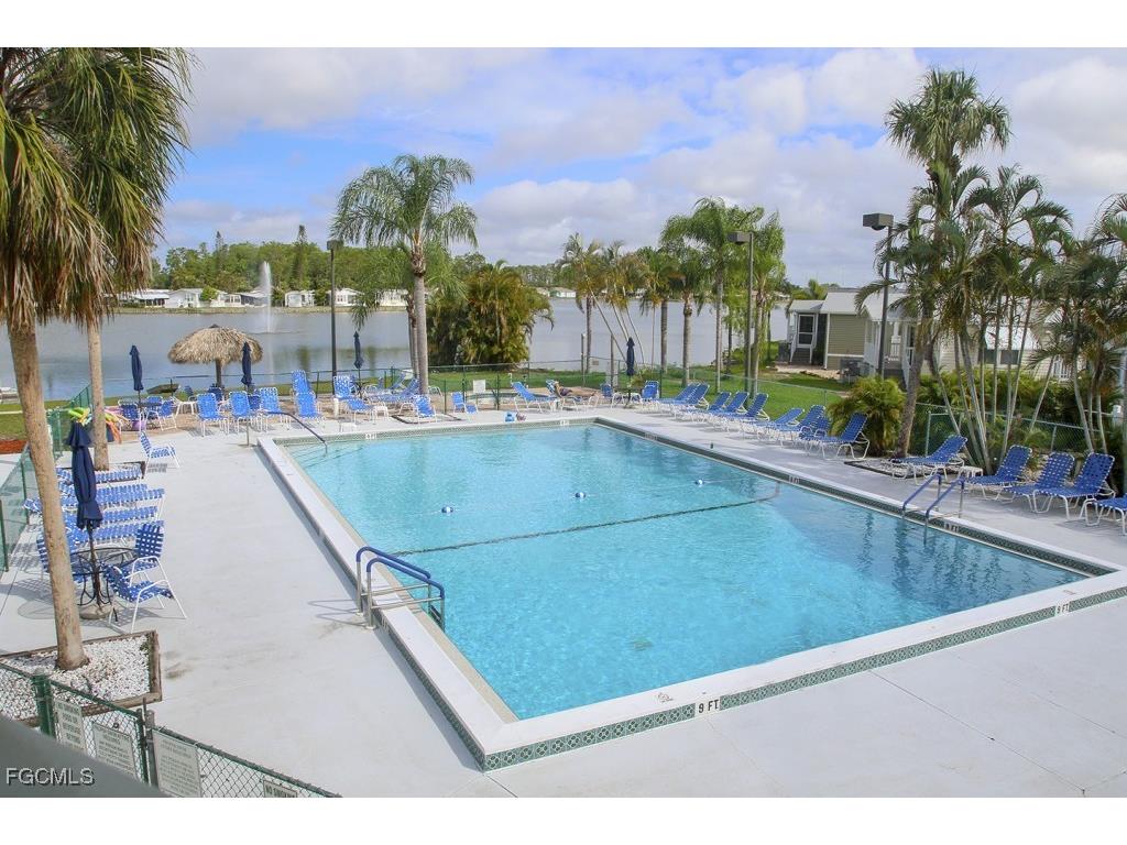 10802 Little Heron Circle Estero FL 33928 2025006488 image35