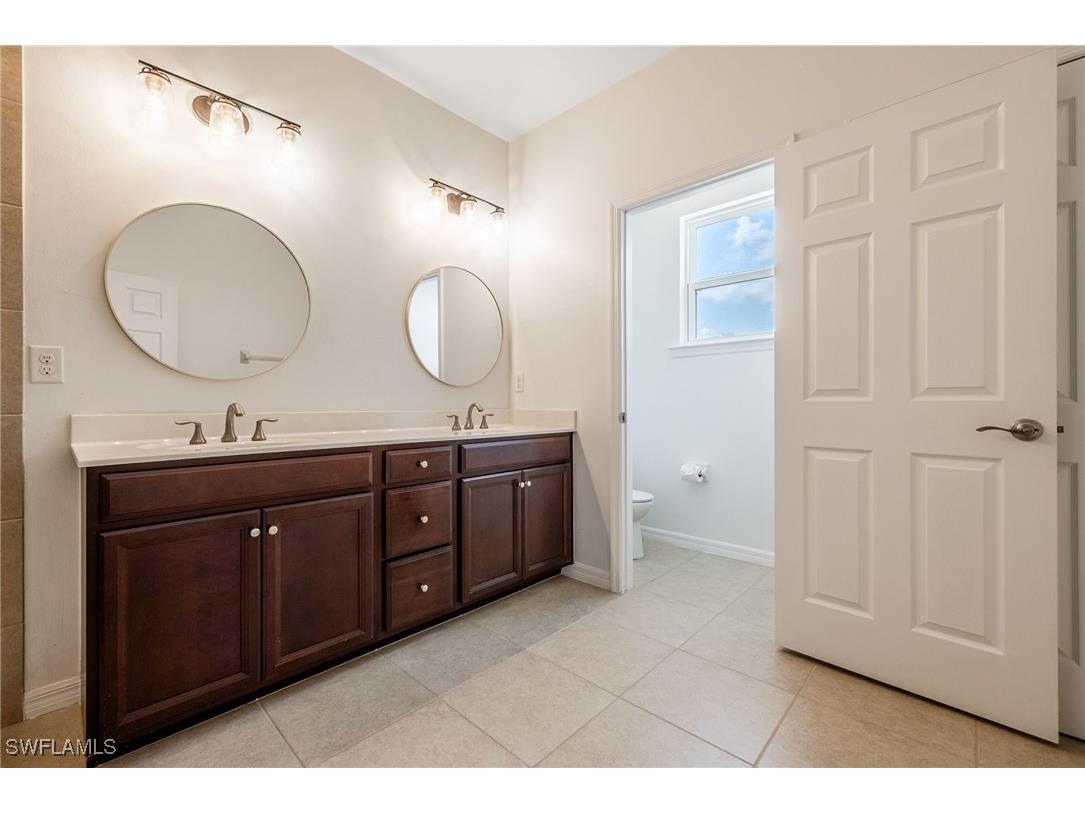 10805 Alvara Way Bonita Springs FL 34135 225056584 image25