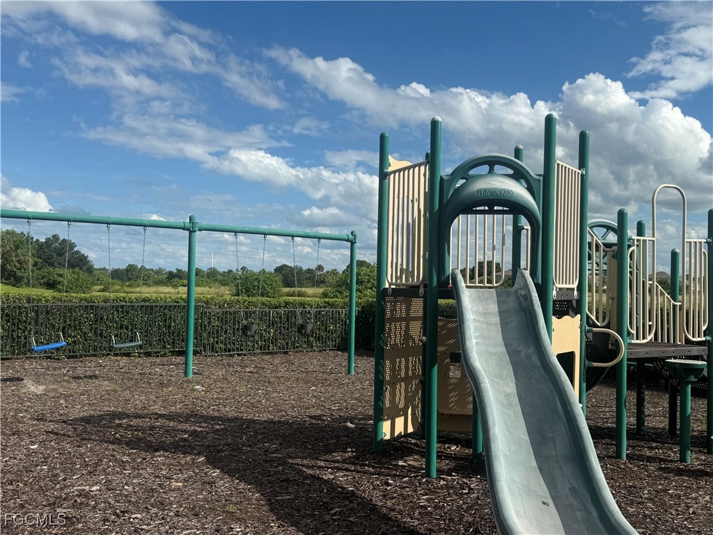 10808 Marble Brook Boulevard Lehigh Acres FL 33936 2025011502 image28