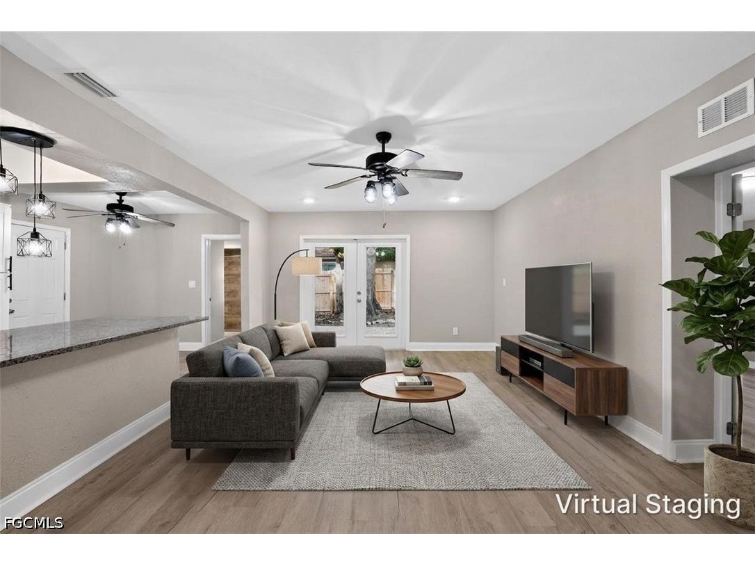 1081 55th Terrace S Saint Petersburg FL 33705 2026018449 image10