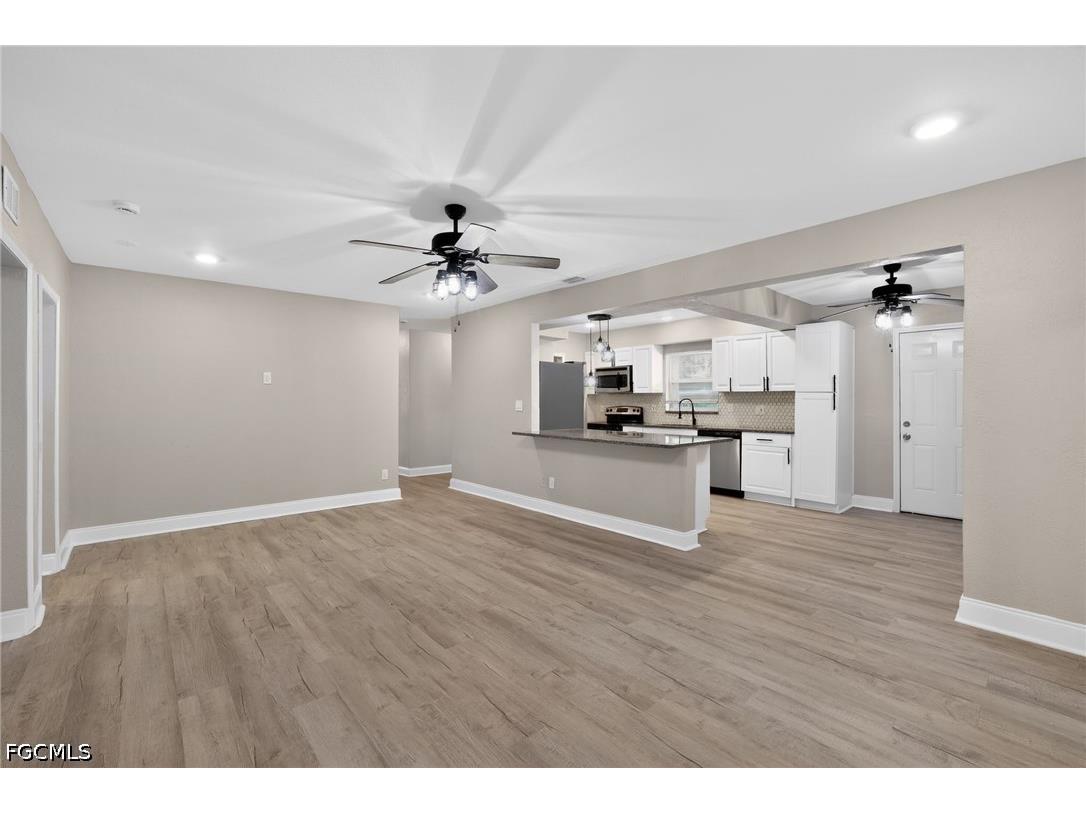1081 55th Terrace S Saint Petersburg FL 33705 2026018449 image14