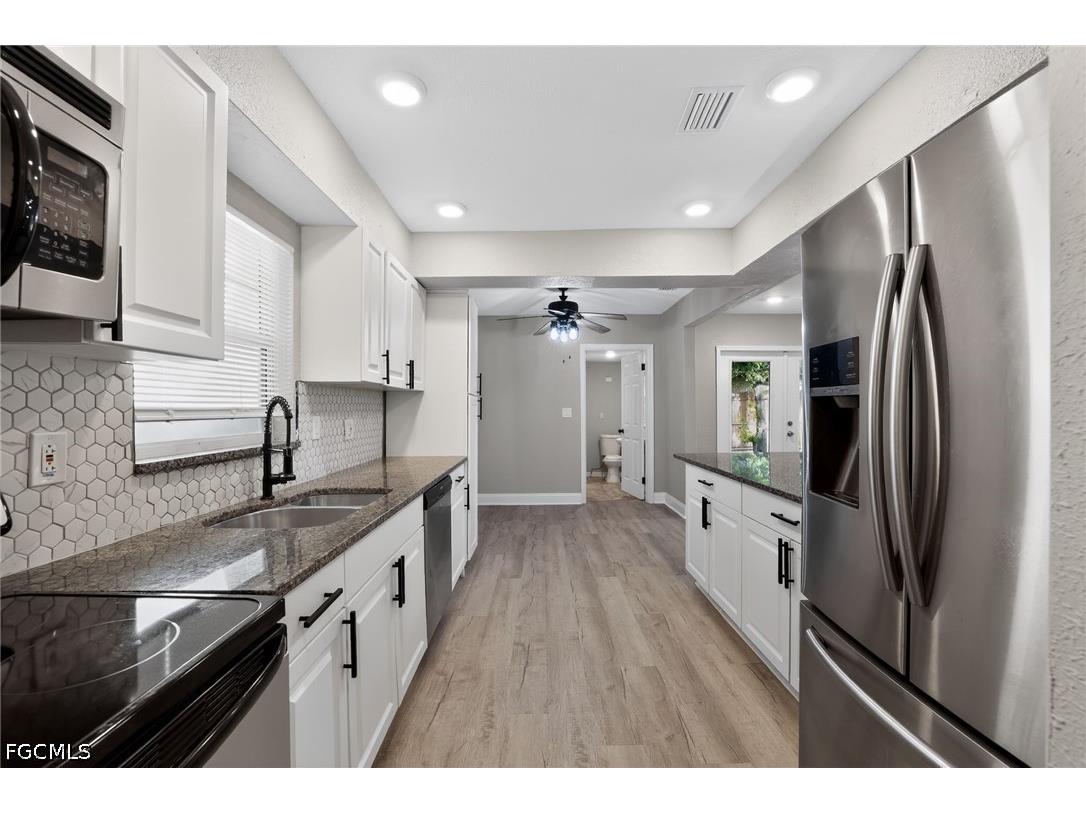 1081 55th Terrace S Saint Petersburg FL 33705 2026018449 image17