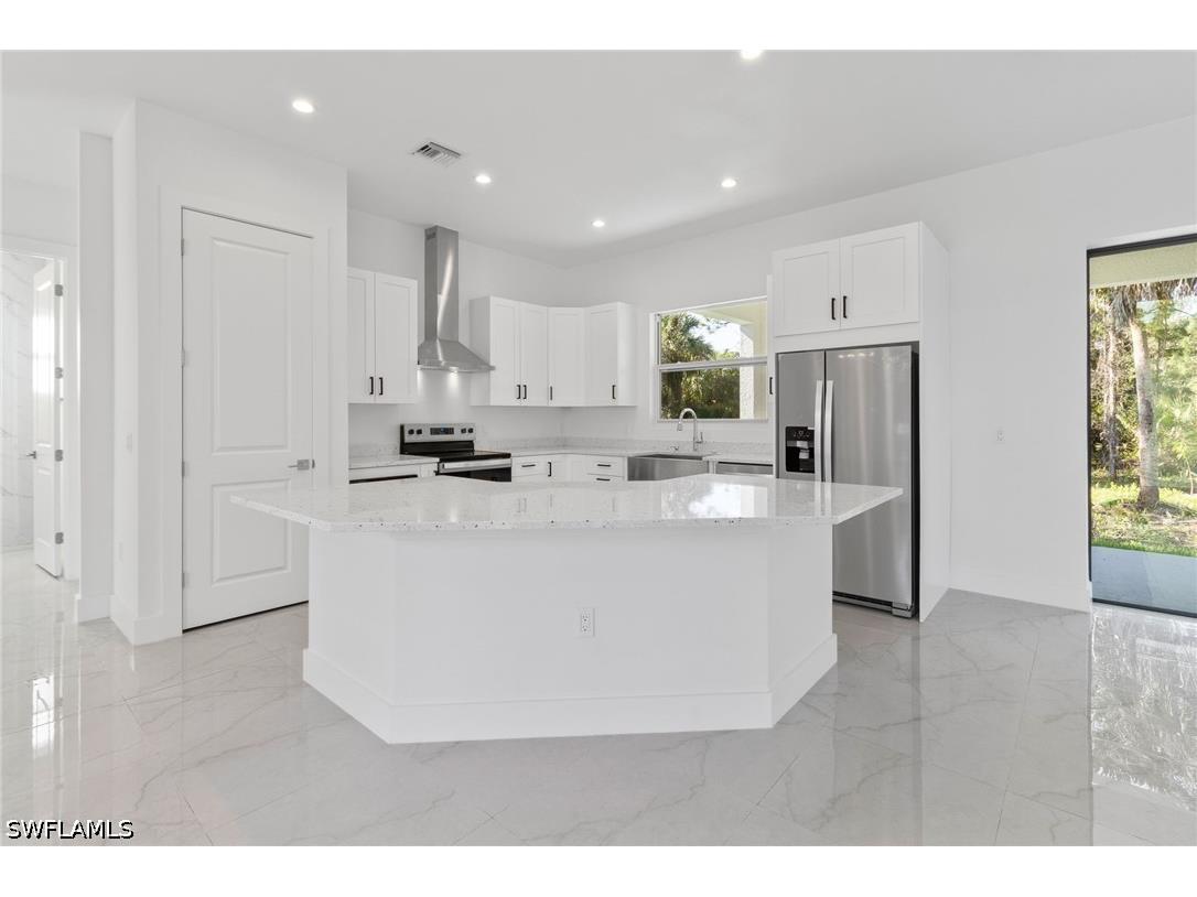 1081 Desoto Boulevard S Naples FL 34117 226018418 image1