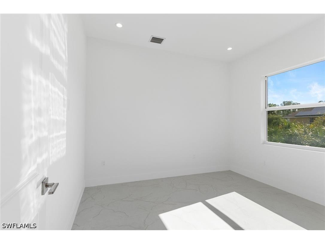 1081 Desoto Boulevard S Naples FL 34117 226018418 image13