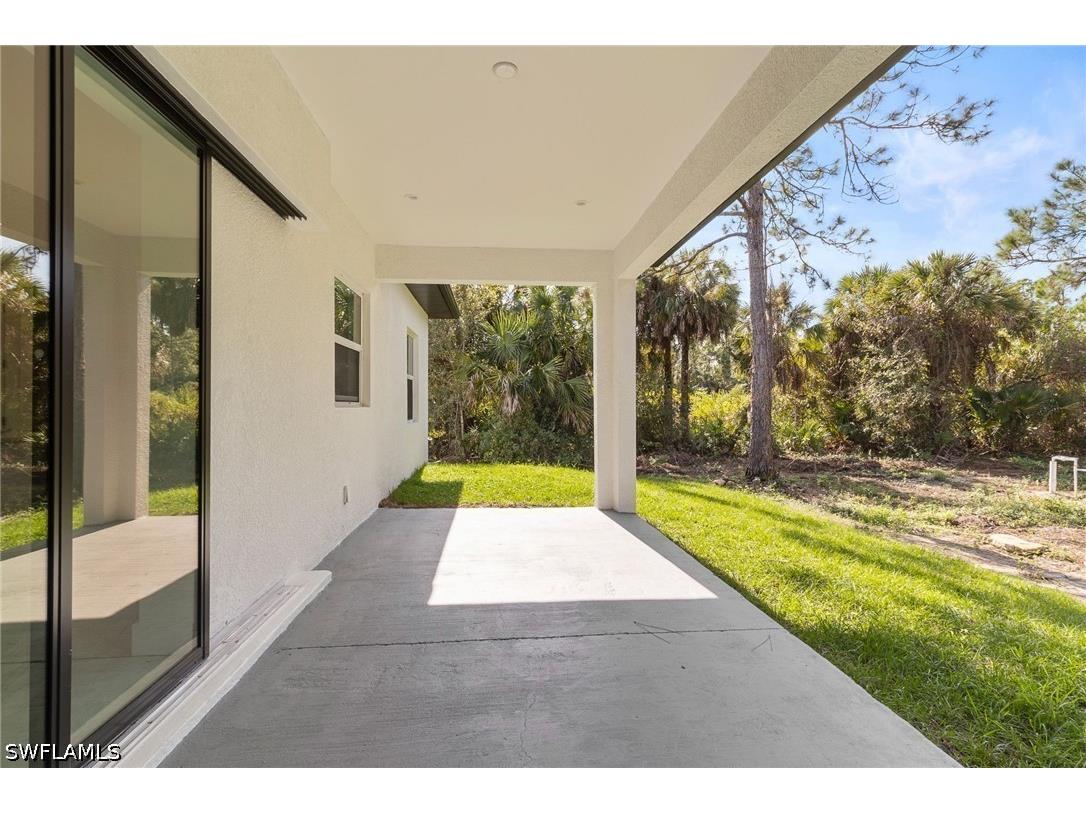 1081 Desoto Boulevard S Naples FL 34117 226018418 image25