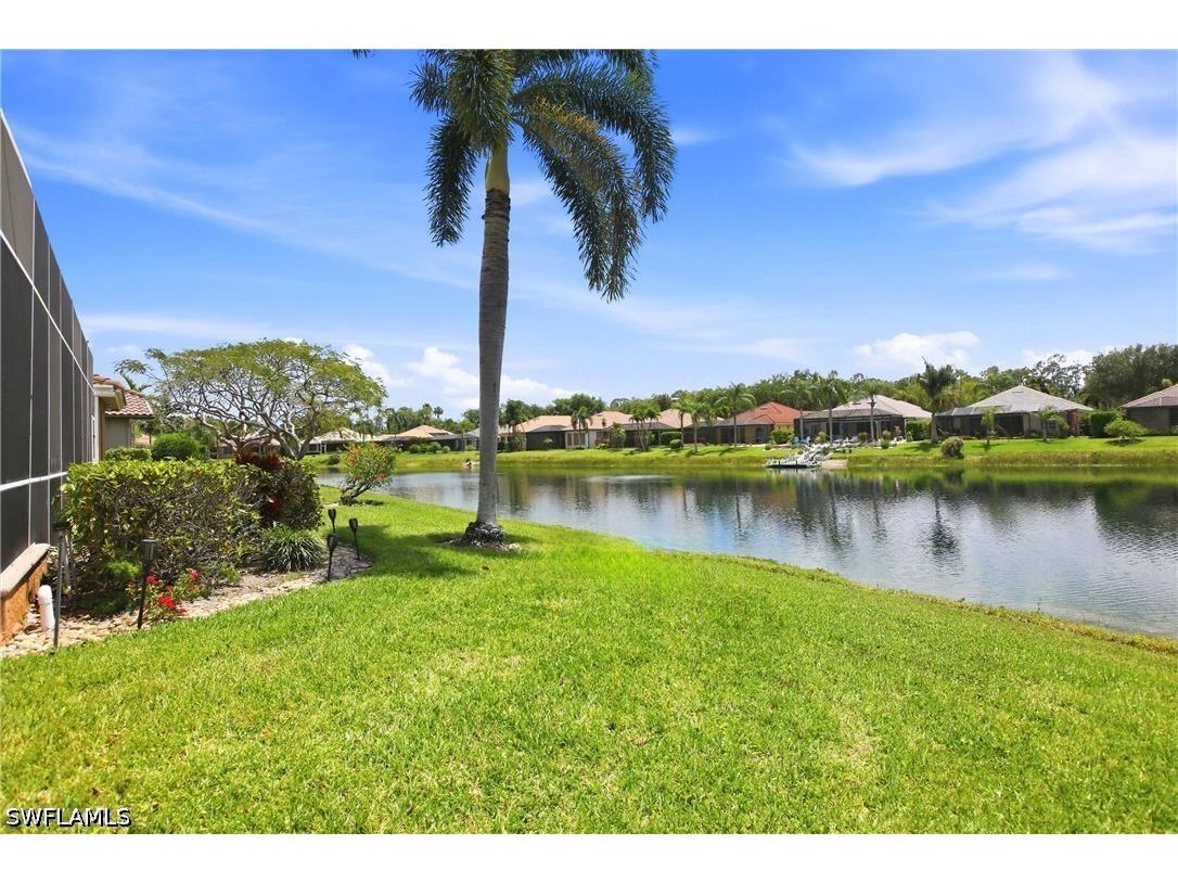 10815 Phoenix Way Naples FL 34119 226016503 image3