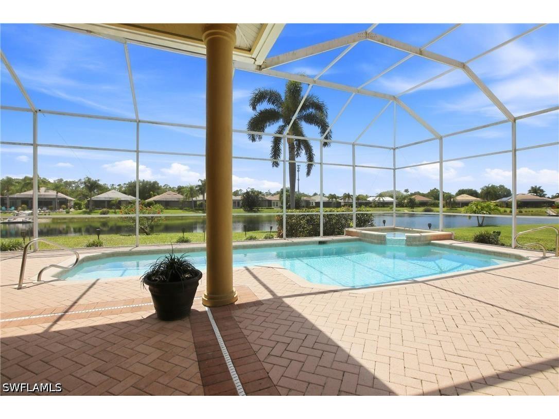 10815 Phoenix Way Naples FL 34119 226016503 image4