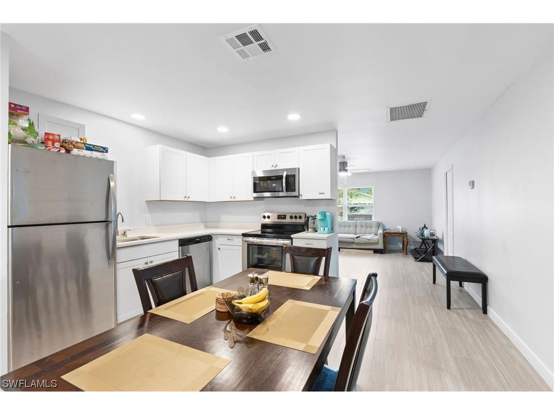 1082/1084 San Remo Avenue Naples FL 34104 224006673 image1
