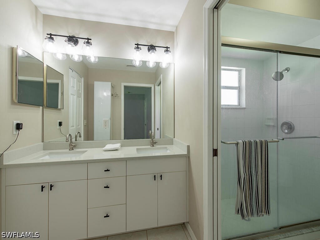 1082 Capri Drive Naples FL 34103 226018577 image6