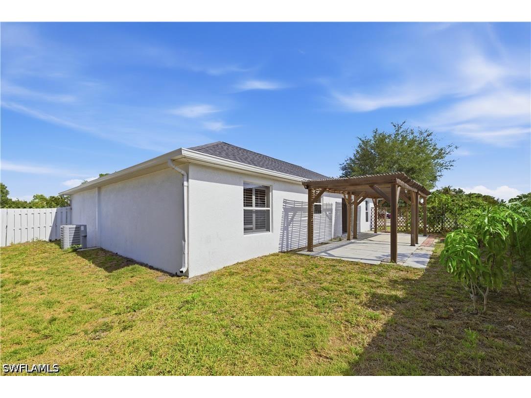 1082 Ridgeway Drive North Fort Myers FL 33903 226018664 image23