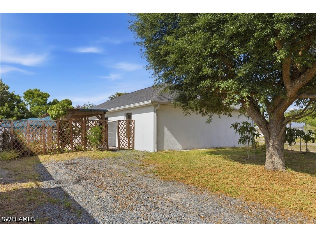 1082 Ridgeway Drive North Fort Myers FL 33903 226018664 image24