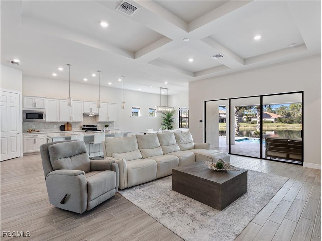 10824 Maitland Way Fort Myers FL 33913 2025024221 image5