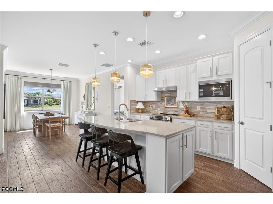 10825 Dennington Road Fort Myers FL 33913 2026012107 image2