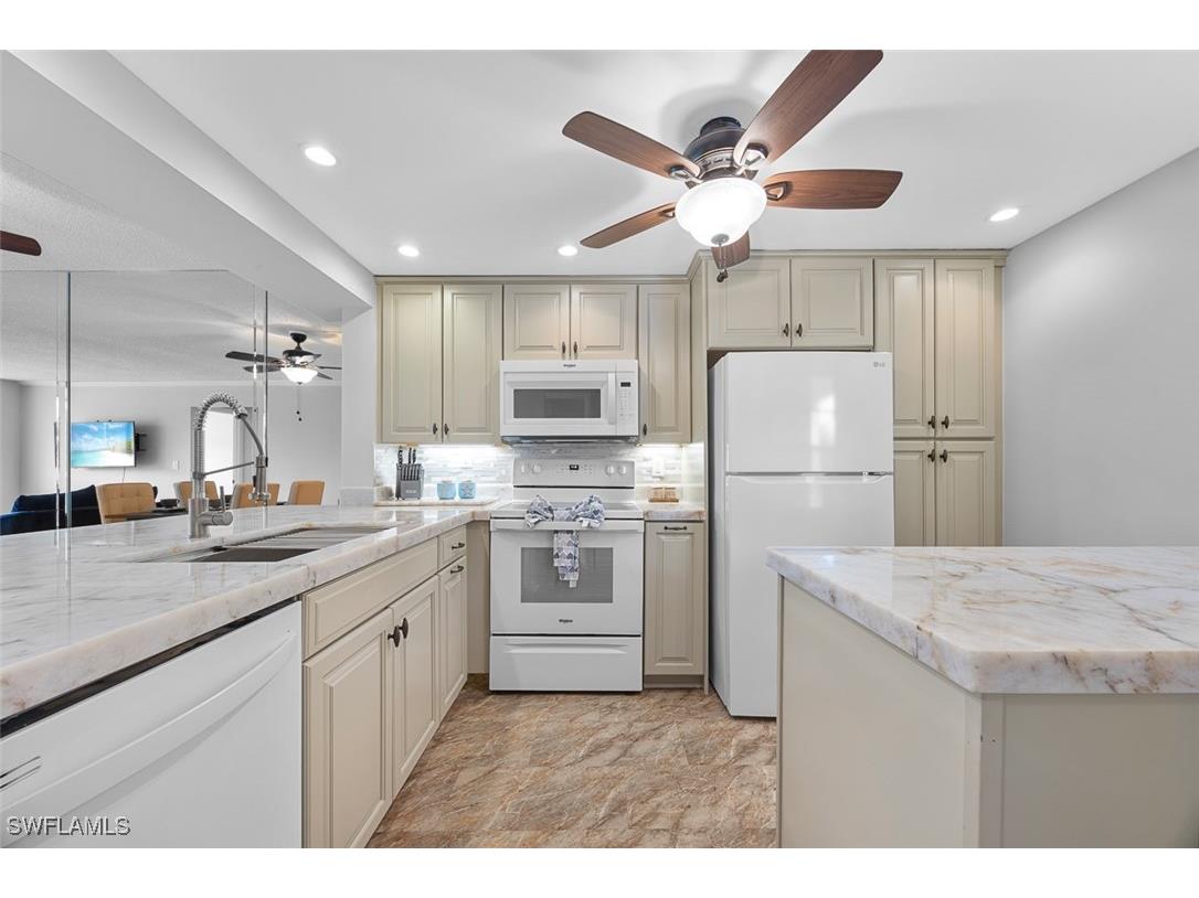 1083 Forest Lakes Drive #207 Naples FL 34105 225072554 image2