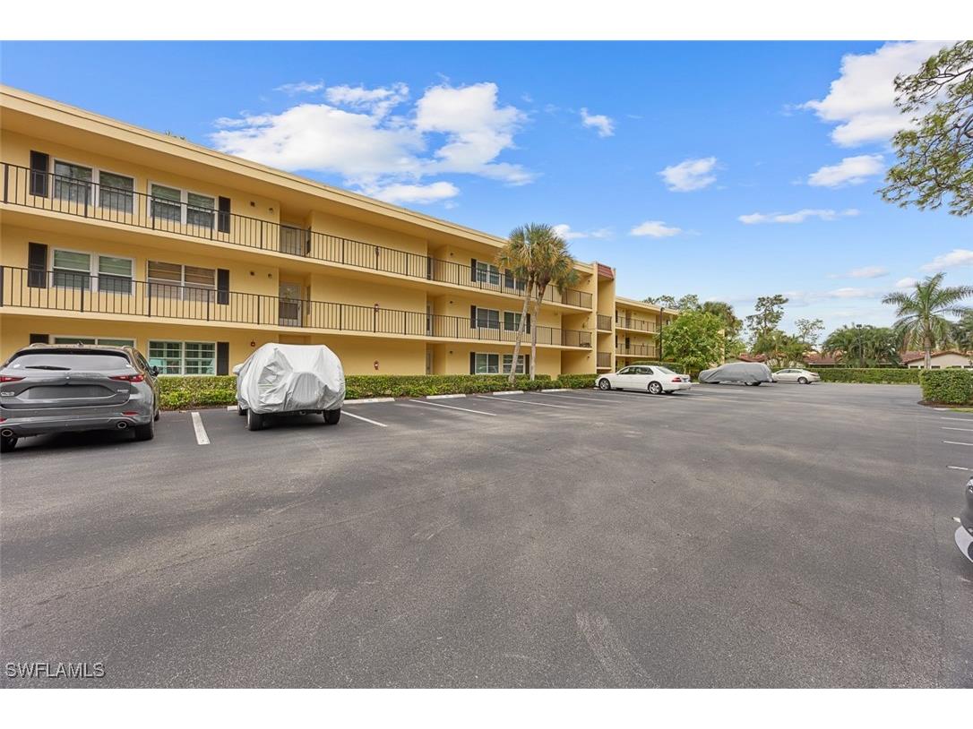 1083 Forest Lakes Drive #207 Naples FL 34105 225072554 image21