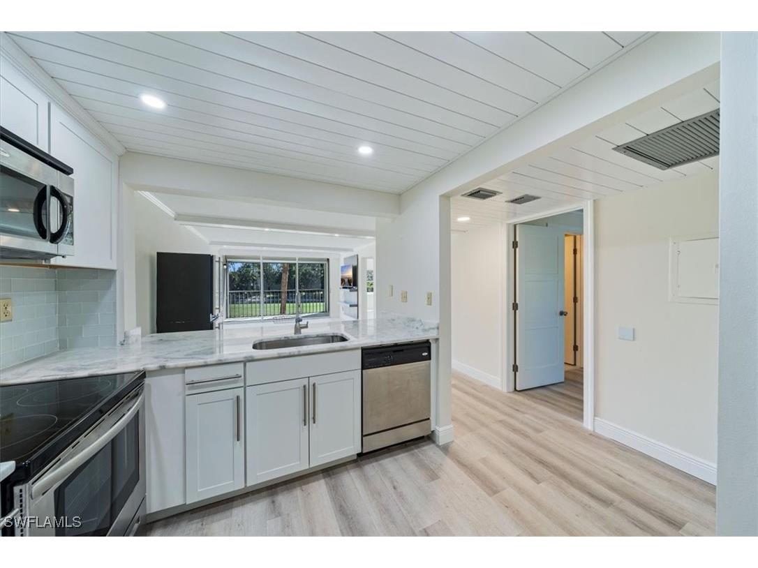 1083 Forest Lakes Drive #6204 Naples FL 34105 225073835 image10