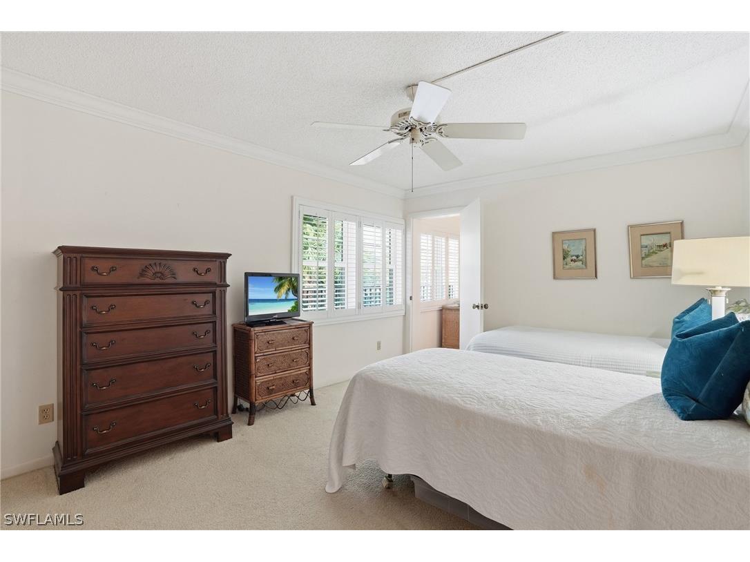 1083 Forest Lakes Drive #6304/6305 Naples FL 34105 226009984 image22