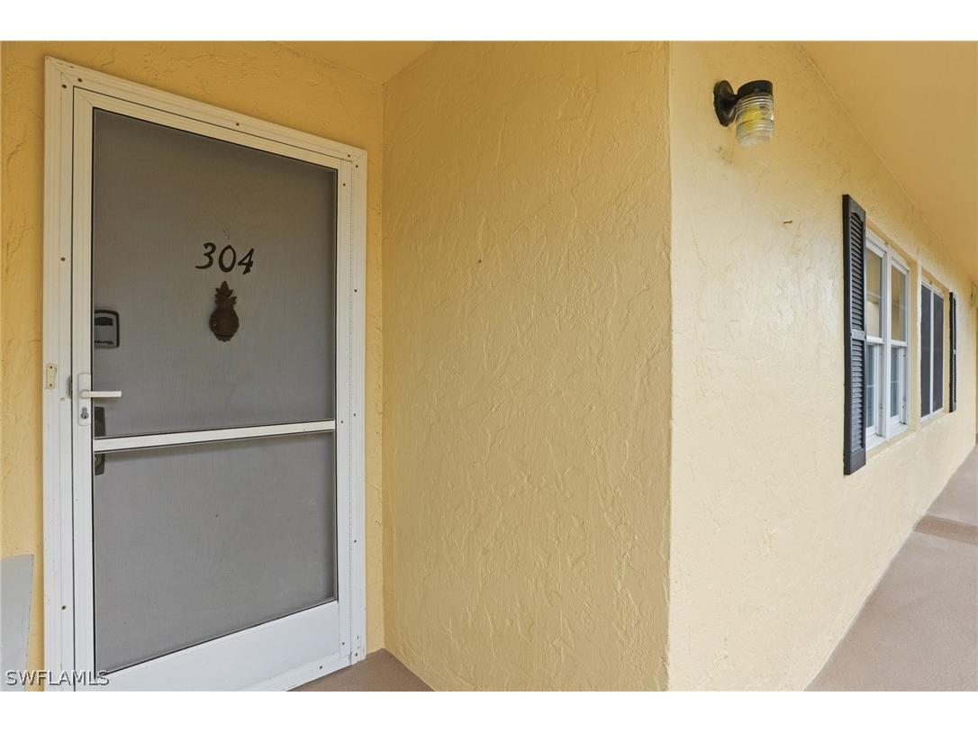 1083 Forest Lakes Drive #6304/6305 Naples FL 34105 226009984 image28