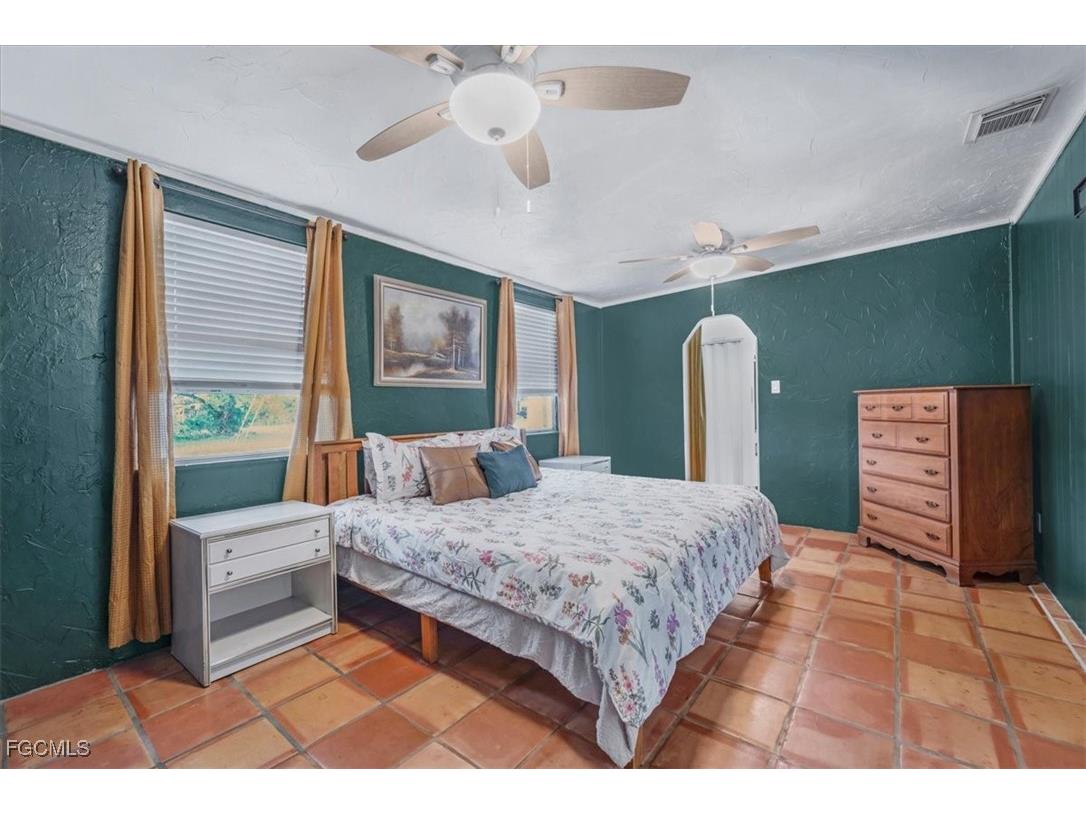 1083 Sunset Strip Moore Haven FL 33479 2026003221 image16