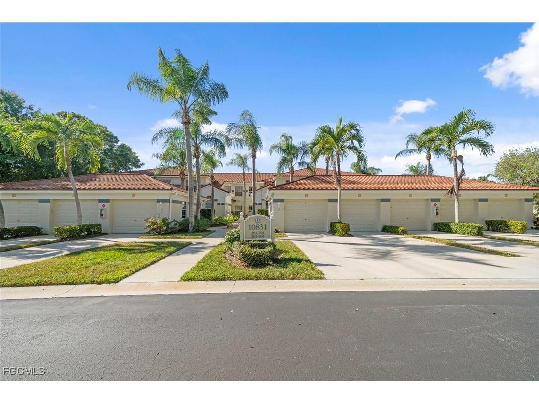 10831 Halfmoon Shoal Road #104 Estero FL 34135 2025021714 image38