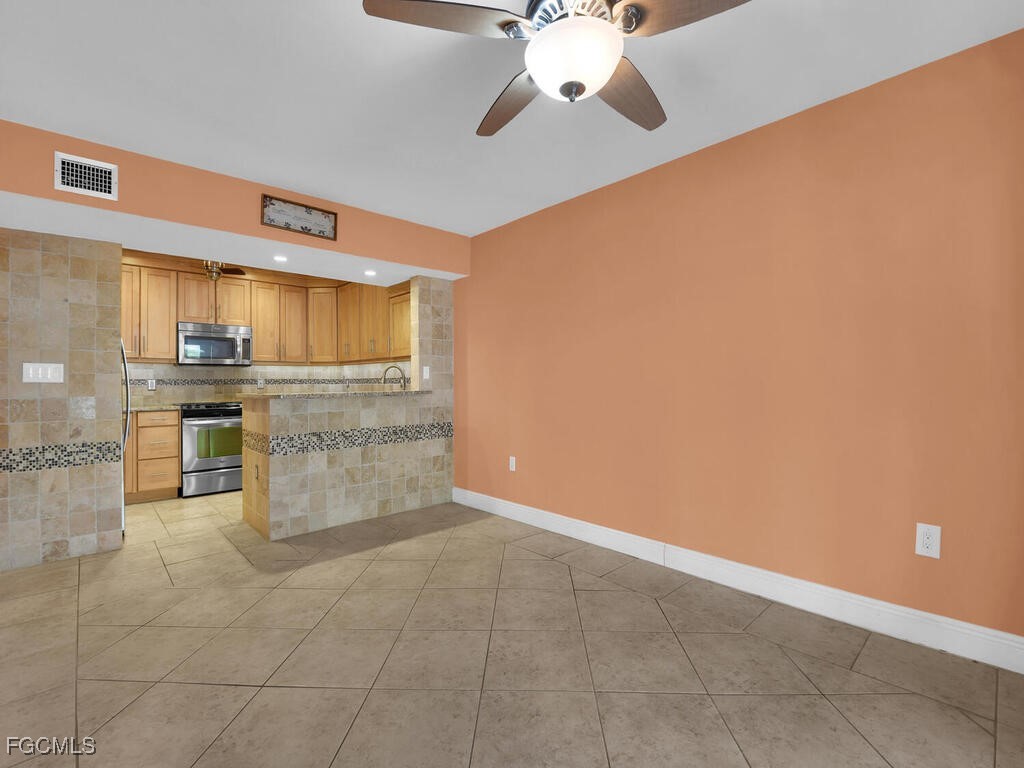 10835 Meadow Lark Cove Drive Fort Myers FL 33908 2025021286 image13