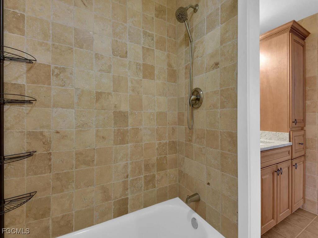 10835 Meadow Lark Cove Drive Fort Myers FL 33908 2025021286 image32