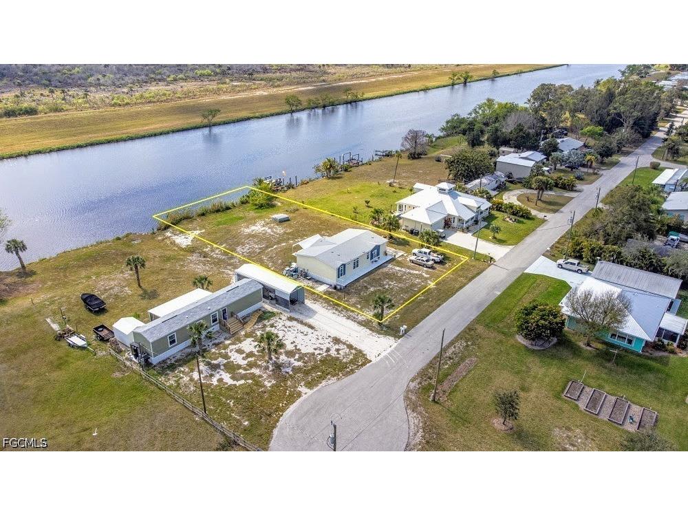 1084 E Anchor Lane Moore Haven FL 33471 2026018724 image2