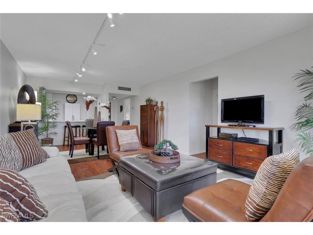 1084 Forest Lakes Drive #7304 Naples FL 34105 225081391 image13